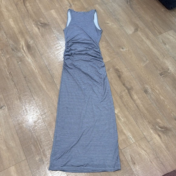 VICTORIA’S SECRET Summery Blue/White Ruched Striped Maxi Dress Size Small - Picture 8 of 8